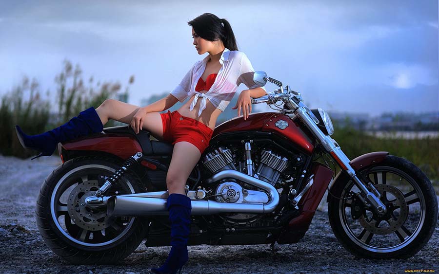 Beautiful girls and motorcycles in Vadodara