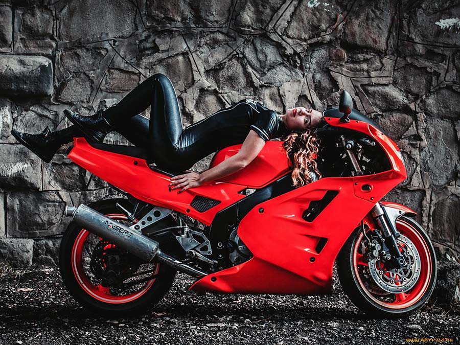 Beautiful girl Beautiful girls and motorcycles in Vadodara