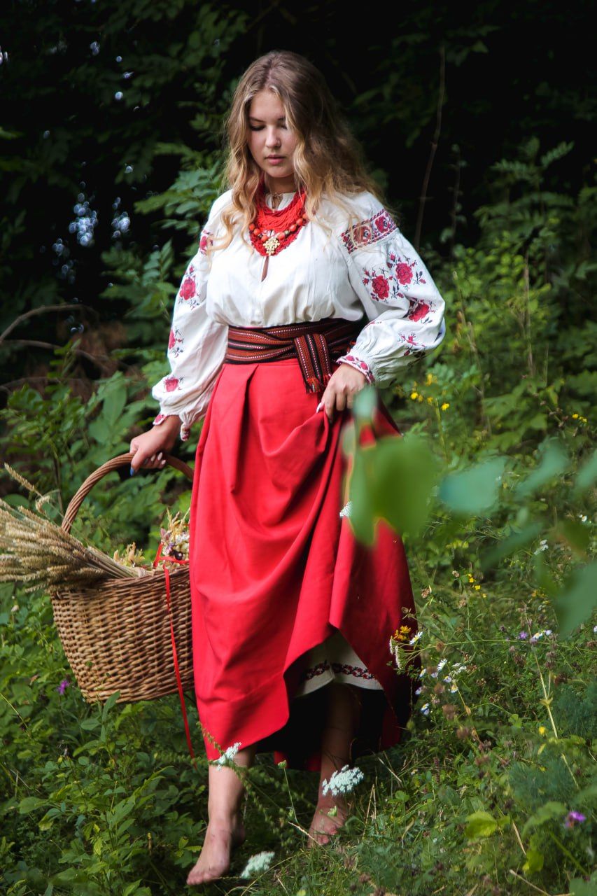 Slavic girls in Vadodara