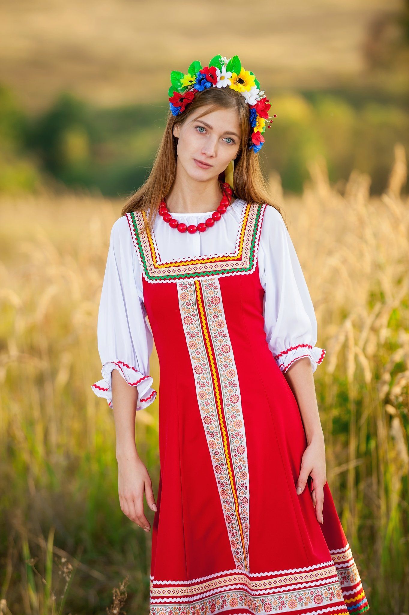Women in Slavic costumes in Vadodara